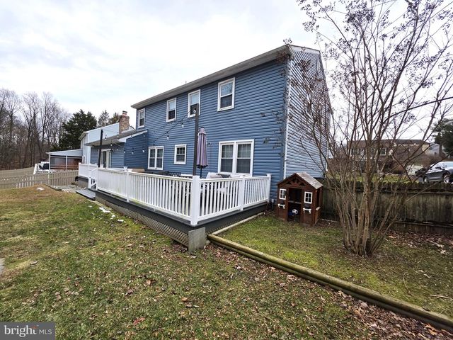 222 BARBERRY DR, Wilmington, DE 19808