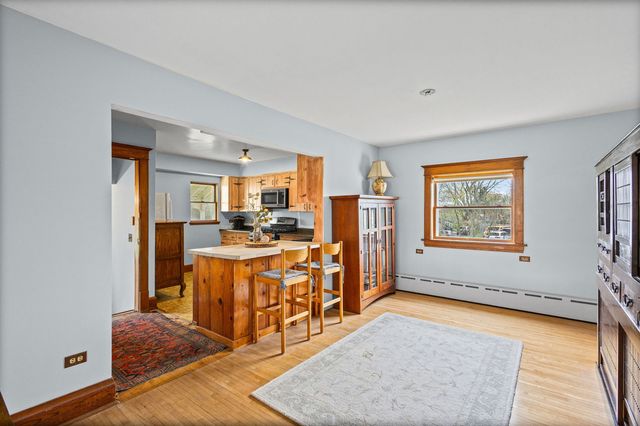 504 N SCHOENBECK Road, Prospect Heights, IL 60070