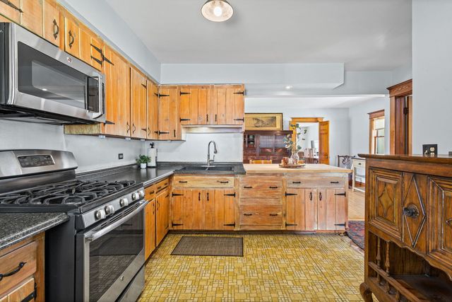 504 N SCHOENBECK Road, Prospect Heights, IL 60070