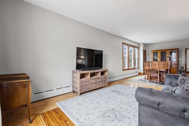 504 N SCHOENBECK Road, Prospect Heights, IL 60070