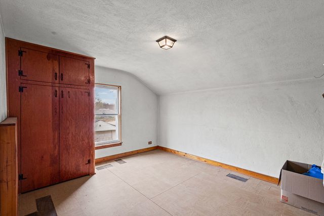504 N SCHOENBECK Road, Prospect Heights, IL 60070