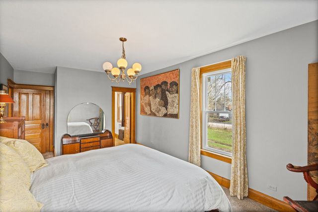 504 N SCHOENBECK Road, Prospect Heights, IL 60070