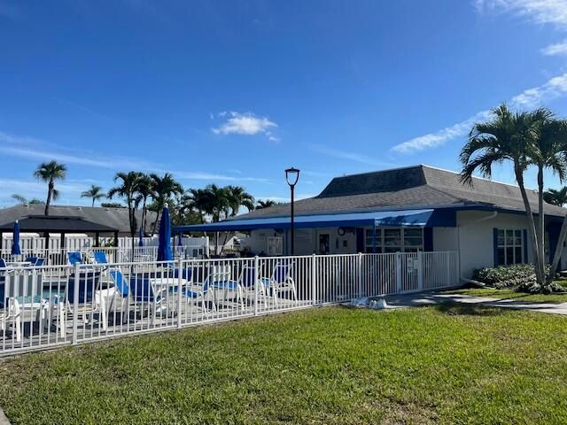 1157 S Drive Circle C, Delray Beach, FL 33445