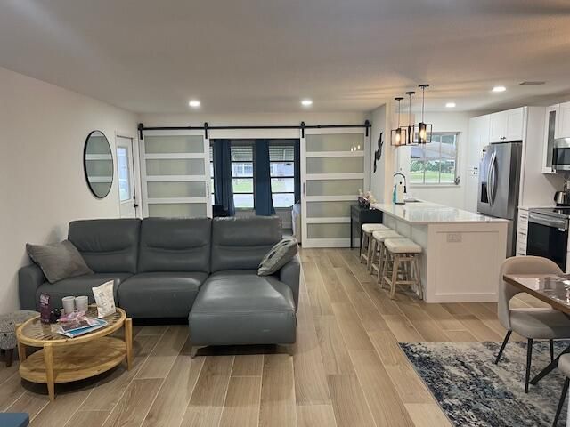 1157 S Drive Circle C, Delray Beach, FL 33445