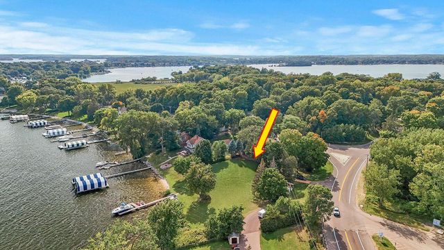 3705 Shore Drive N, Wayzata, MN 55391