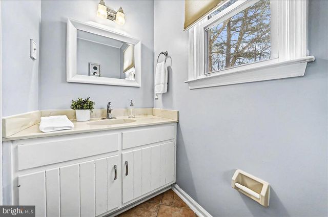 1103 RED OAK DRIVE, Garnet Valley, PA 19060