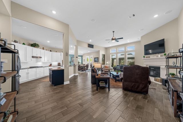 7310 Water Glen Lane, Manvel, TX 77578