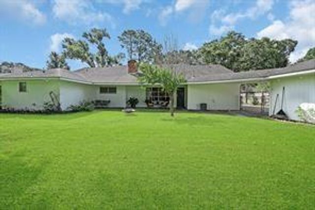 18210 Barbuda Lane, Nassau Bay, TX 77058