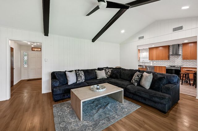 18210 Barbuda Lane, Nassau Bay, TX 77058