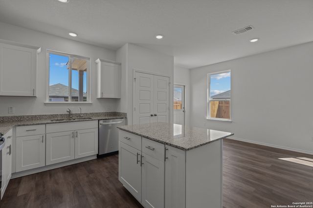 4157 Bermuda ln, Seguin, TX 78155