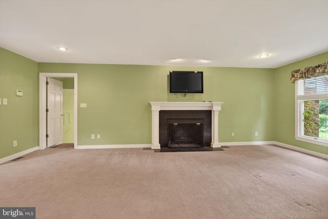 4073 BRIDGEHAMPTON LN, Virginia Beach, VA 23455