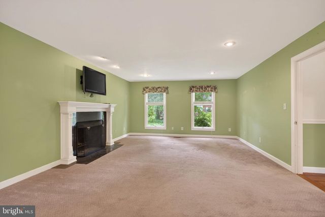 4073 BRIDGEHAMPTON LN, Virginia Beach, VA 23455