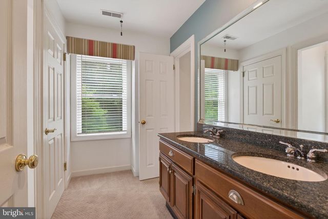 4073 BRIDGEHAMPTON LN, Virginia Beach, VA 23455