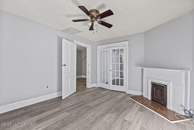 2733 Dumesnil St, Louisville, KY 40211