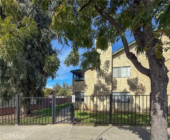 101 E Olive, La Habra, CA 90631