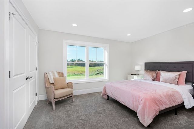 137 County, Amherst, NH 03031