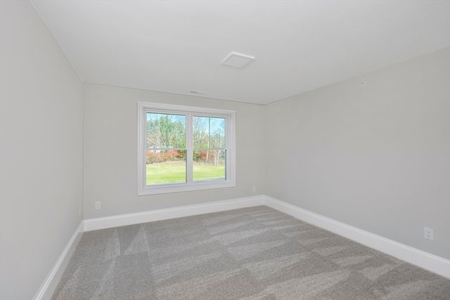 137 County, Amherst, NH 03031