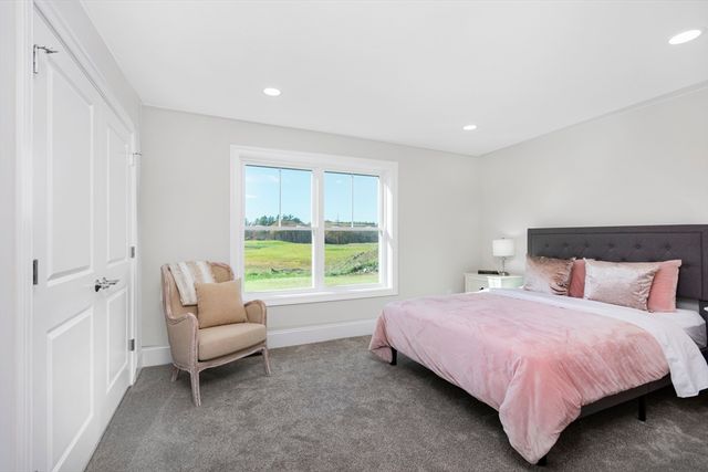137 County, Amherst, NH 03031