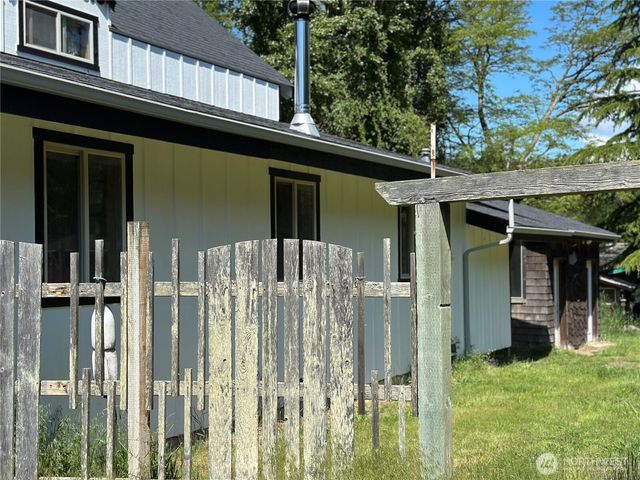 641 Decatur Head Drive, Decatur Island, WA 98221