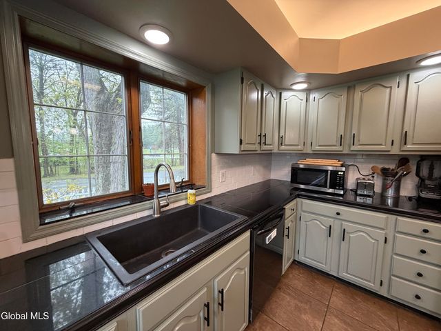 634 Glen Street, Queensbury, NY 12804