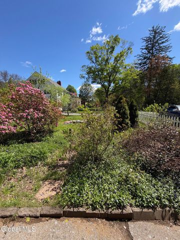 634 Glen Street, Queensbury, NY 12804