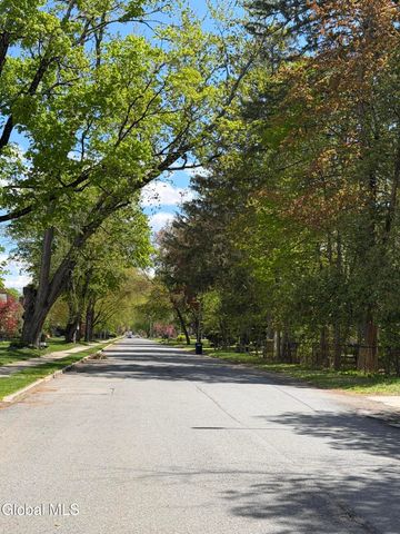 634 Glen Street, Queensbury, NY 12804