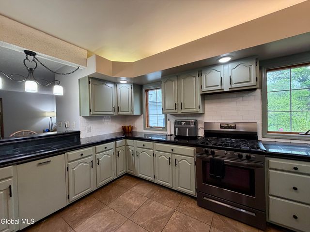634 Glen Street, Queensbury, NY 12804