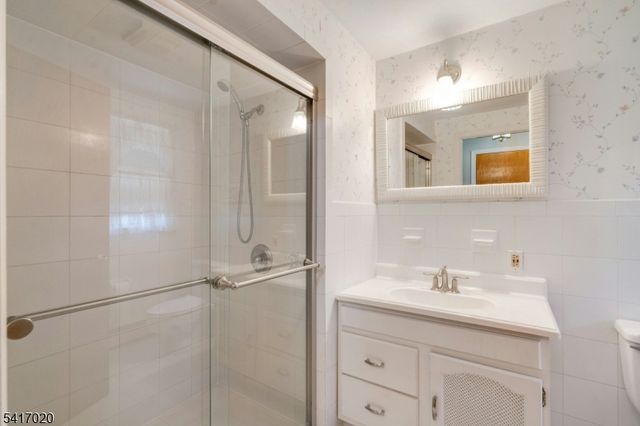 506 Ewing Ave, Franklin Lakes Boro, NJ 07417