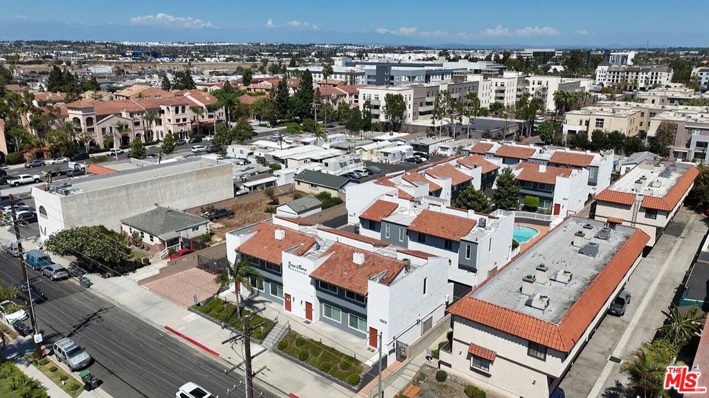 Image 41 of property listing at 21730 Grace Avenue 4, Carson, CA 90745