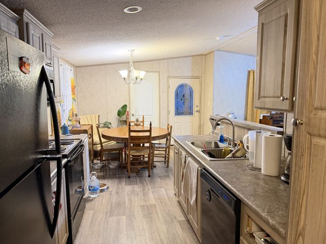 208 Farmhouse, Springtown, TX 76082