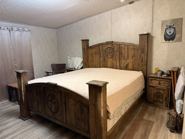 208 Farmhouse, Springtown, TX 76082