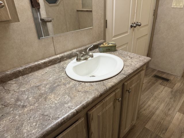 208 Farmhouse, Springtown, TX 76082