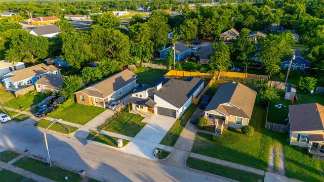 1442 E Allen Avenue, Fort Worth, TX 76104