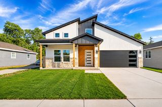 1442 E Allen Avenue, Fort Worth, TX 76104