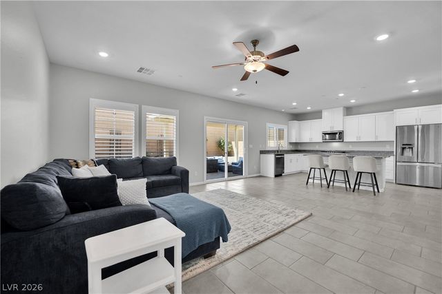 1057 Gentle Swan Street, Henderson, NV 89011
