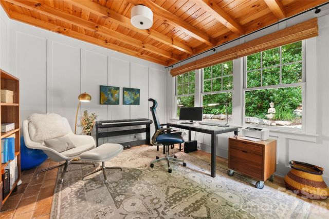 38 Cheshire Drive, Black Mountain, NC 28711