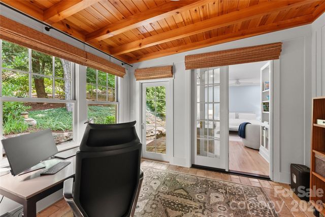 38 Cheshire Drive, Black Mountain, NC 28711