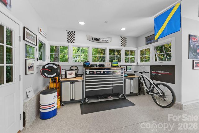 38 Cheshire Drive, Black Mountain, NC 28711
