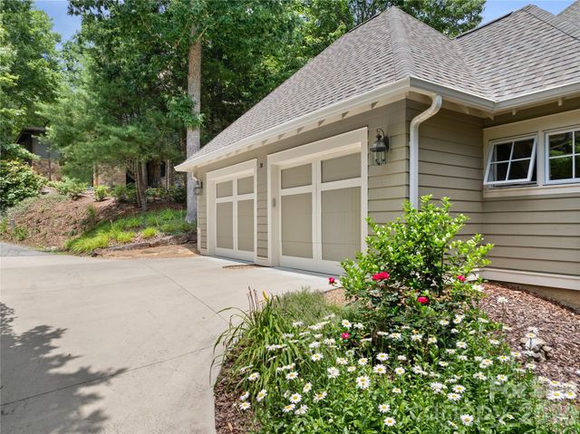 38 Cheshire Drive, Black Mountain, NC 28711