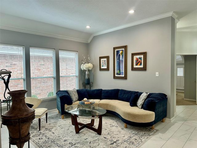 1211 Campton Court, Houston, TX 77055