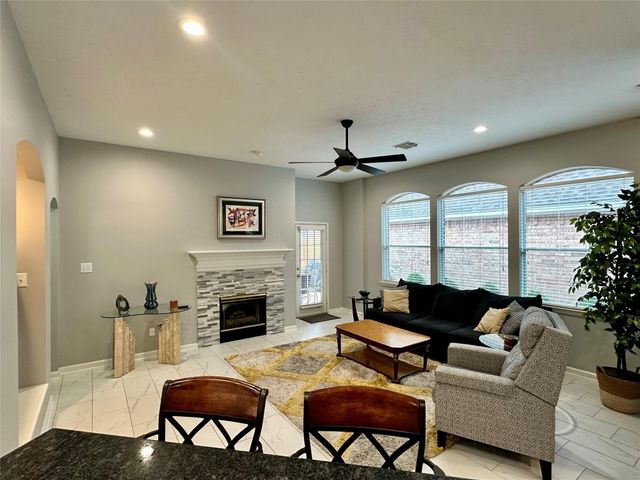 1211 Campton Court, Houston, TX 77055