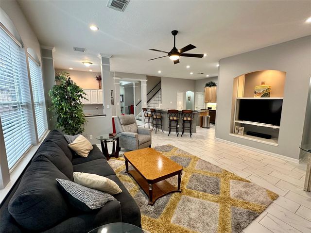 1211 Campton Court, Houston, TX 77055