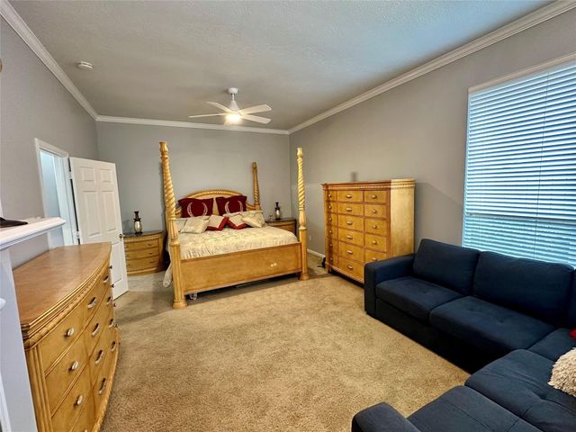 1211 Campton Court, Houston, TX 77055