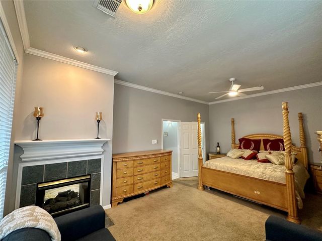 1211 Campton Court, Houston, TX 77055