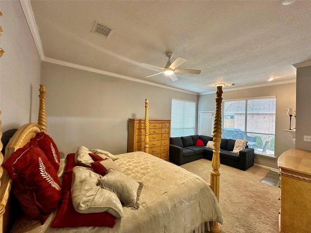 1211 Campton Court, Houston, TX 77055