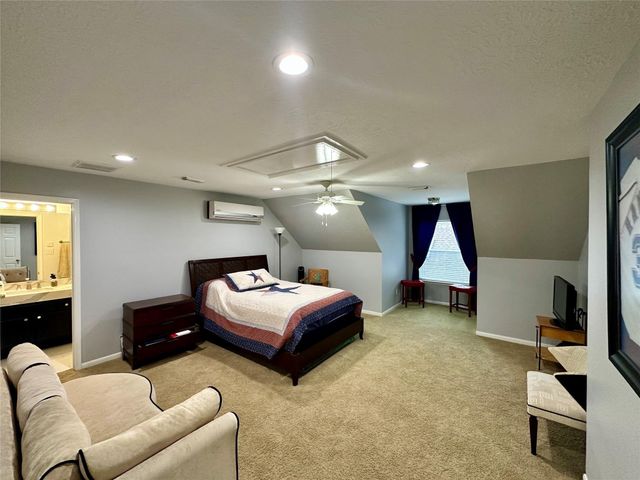 1211 Campton Court, Houston, TX 77055