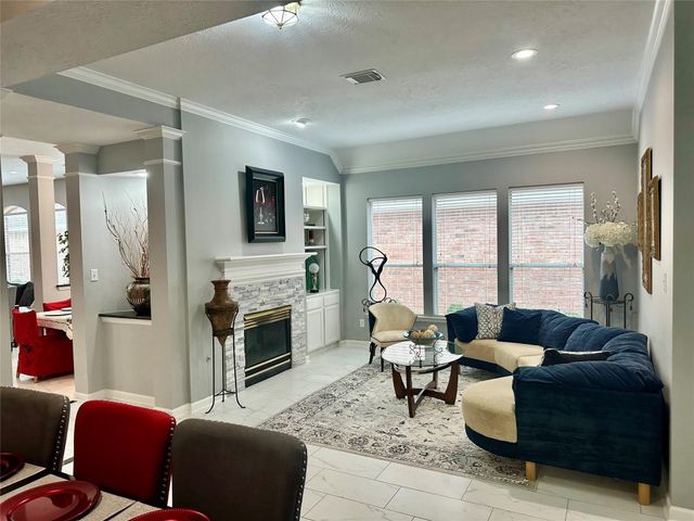 1211 Campton Court, Houston, TX 77055