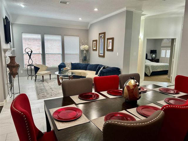 1211 Campton Court, Houston, TX 77055