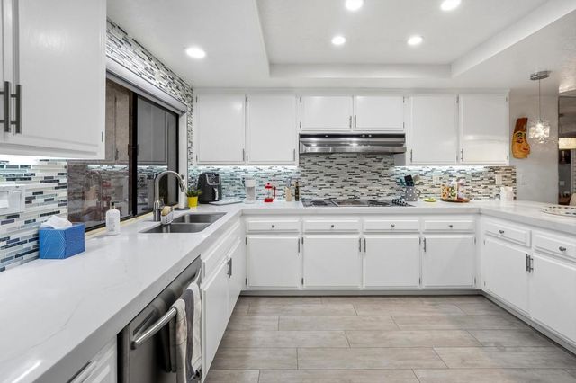 99 Camino Arroyo S, Palm Desert, CA 92260