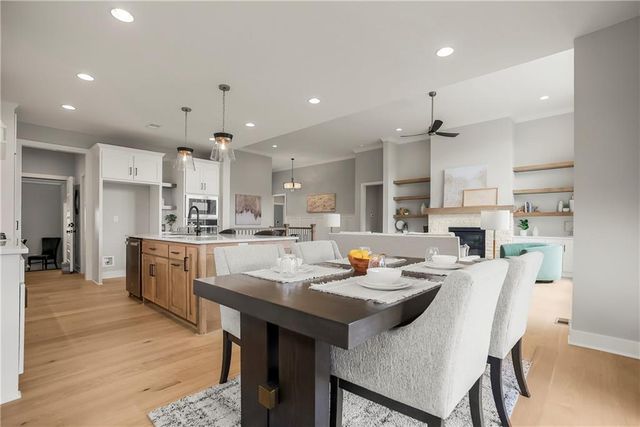 16964 S Cheshire Street, Olathe, KS 66062